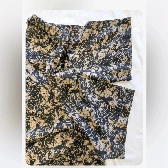 Columbia Button  Down Short Sleeve Black Tan Shirt Size XL - Picture 6 of 9